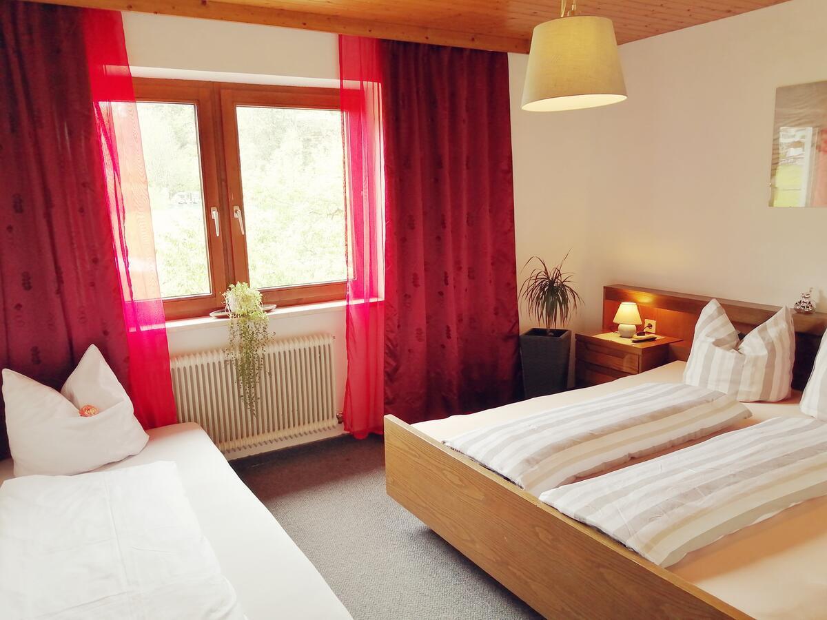 Gaestehaus Koessler Тулфес Екстериор снимка